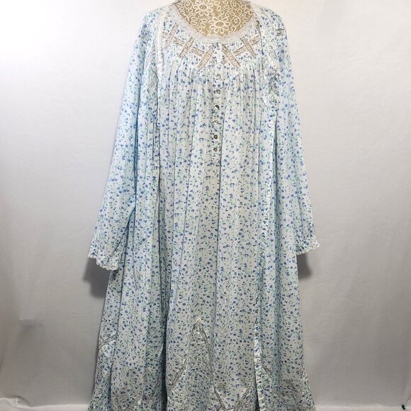 Eileen West SIZE 2X  Blue Floral Pintuck Lace Sleeveless Lawn Gown & Robe Set - Picture 1 of 16